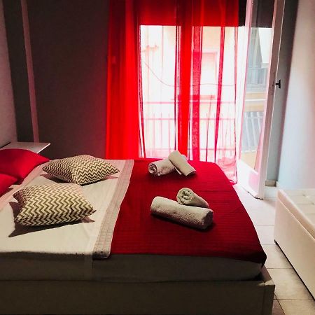 אתונה Merilyn Central Apartment מראה חיצוני תמונה