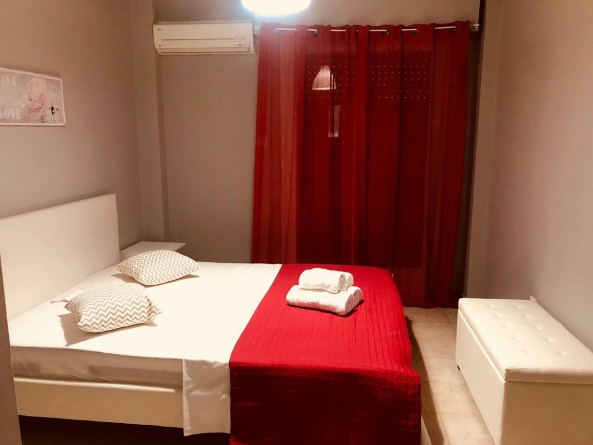 אתונה Merilyn Central Apartment מראה חיצוני תמונה