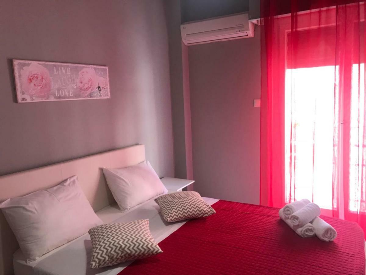 אתונה Merilyn Central Apartment מראה חיצוני תמונה